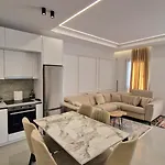 Dea Vlora, Full Sea View Διαμέρισμα *