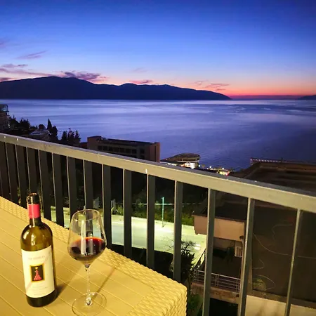 Dea Vlora, Full Sea View דירה Vlorë